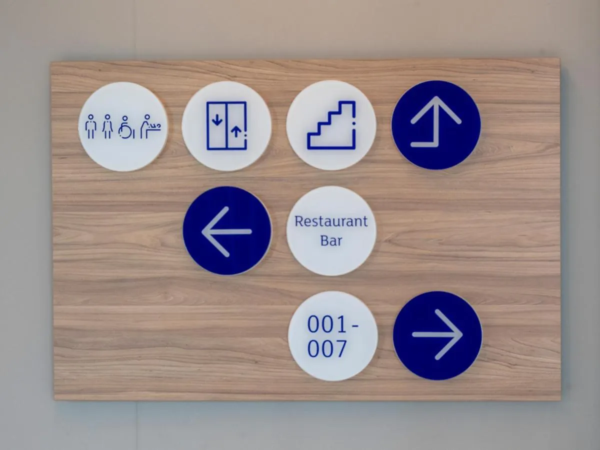 Holiday Inn Express Duesseldorf - Hauptbahnhof By Ihg Dusseldorf