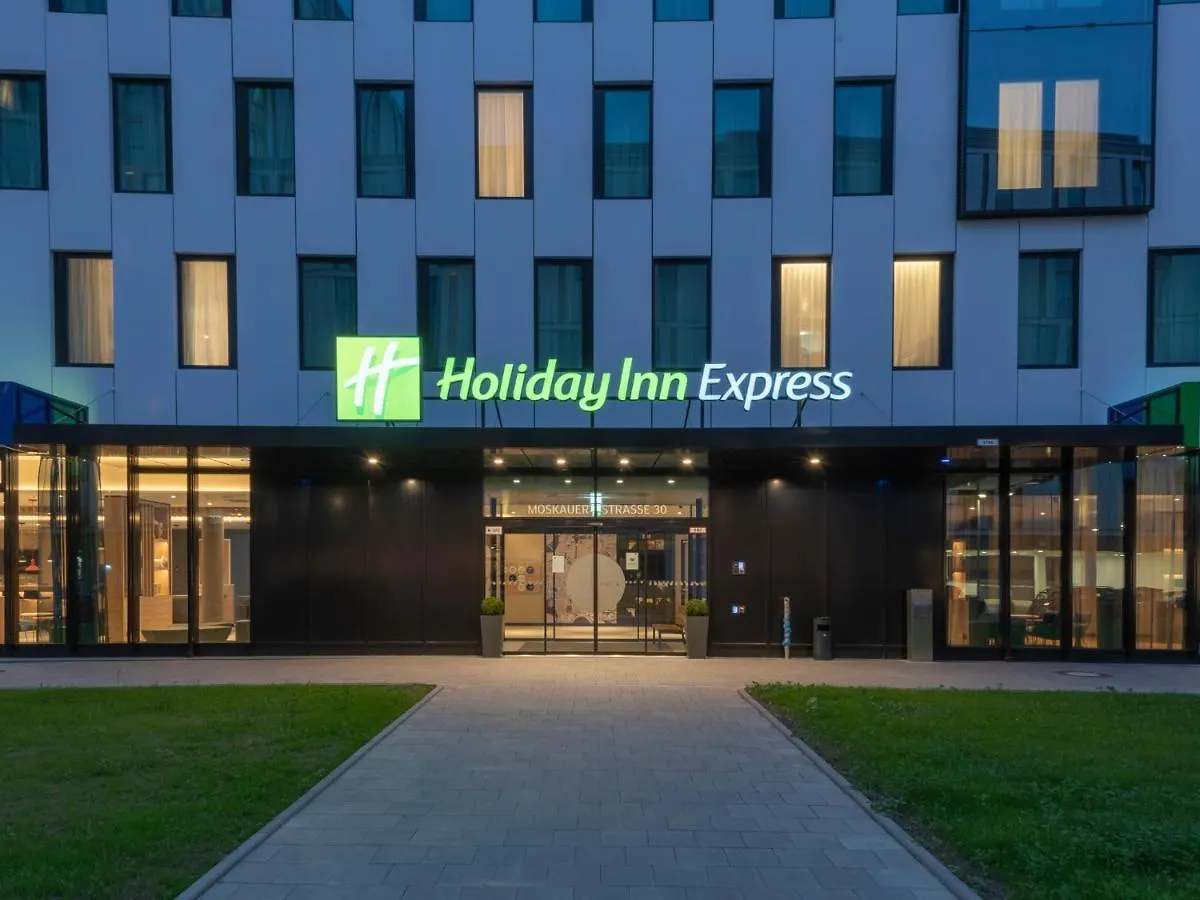Holiday Inn Express Duesseldorf - Hauptbahnhof By Ihg Germany