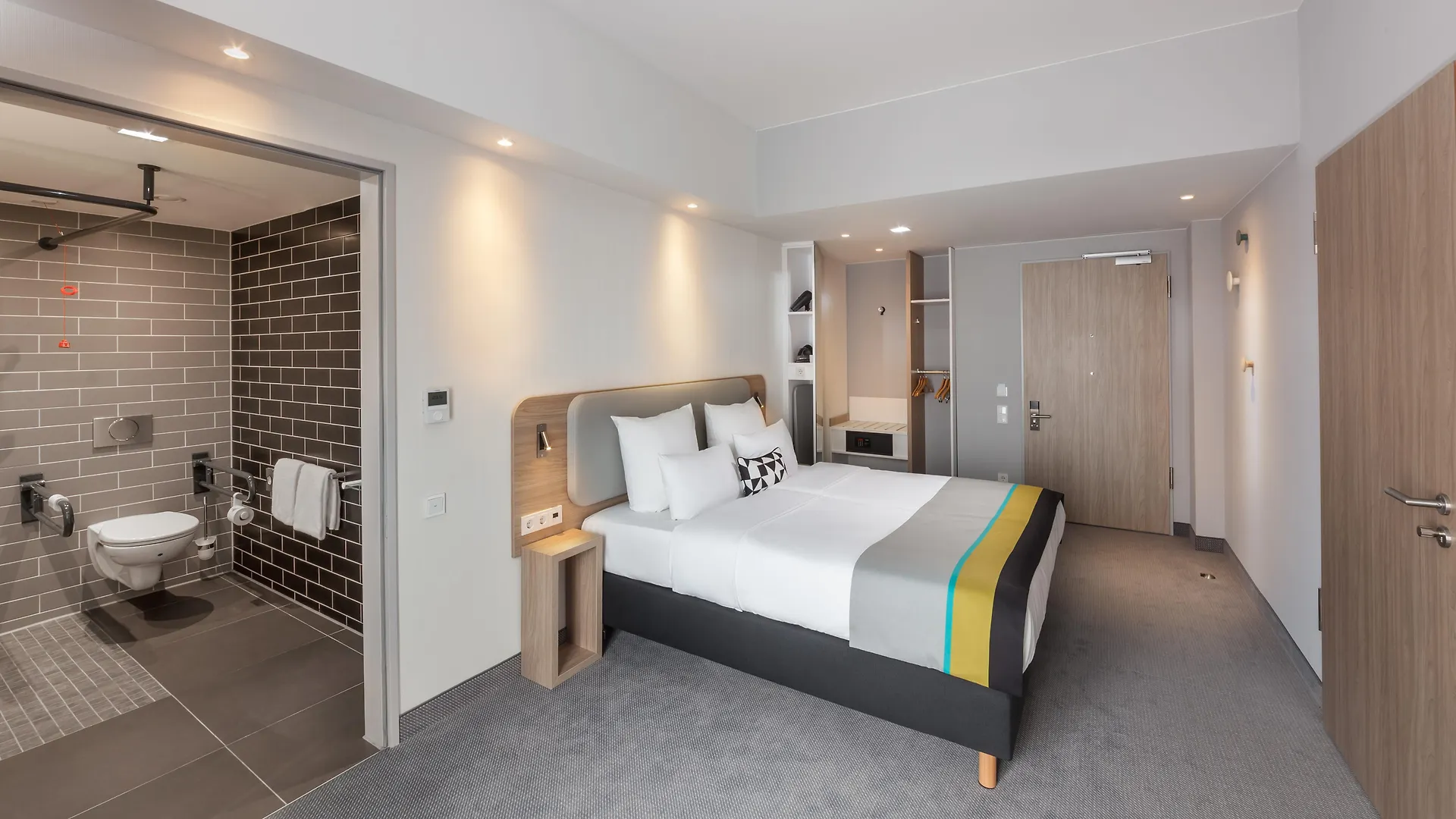 Holiday Inn Express Duesseldorf - Hauptbahnhof By Ihg 3*, Dusseldorf Germany