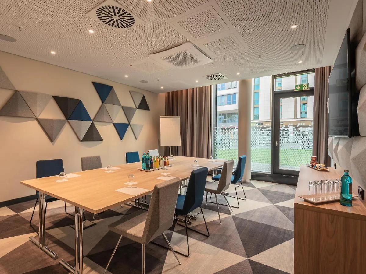 Hotel Holiday Inn Express Duesseldorf - Hauptbahnhof By Ihg