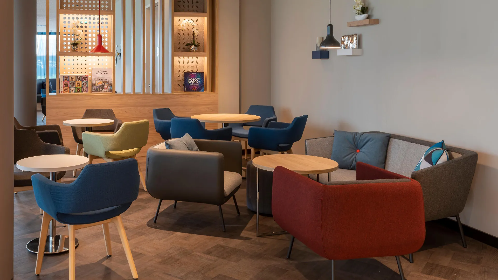 Holiday Inn Express Duesseldorf - Hauptbahnhof By Ihg Tyskland